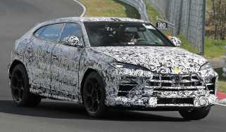 Lamborghini Urus Performante hybrid - front 3/4